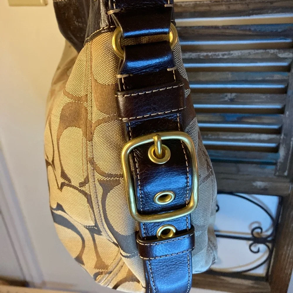 COACH ZOE F12674 signature SHOULDERBAG SATCHEL TOTE - Picture 4 of 11